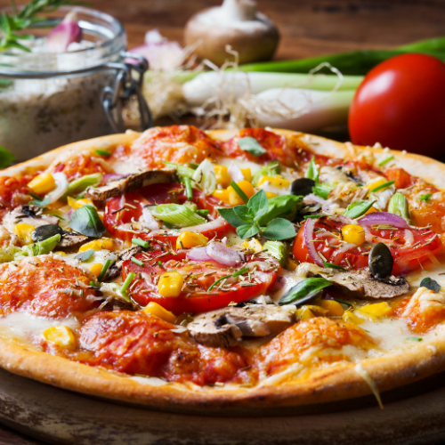 Pizza Vegetaria mit Pilzen, Paprika, Oliven, Mais und Zwiebeln – Döner ...